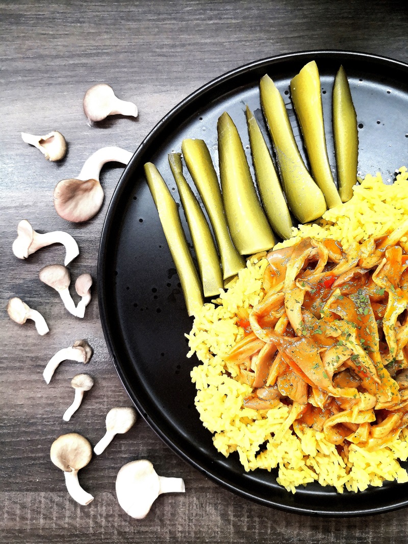 Laskapacal_kurkumás_basmati_rizzsel
